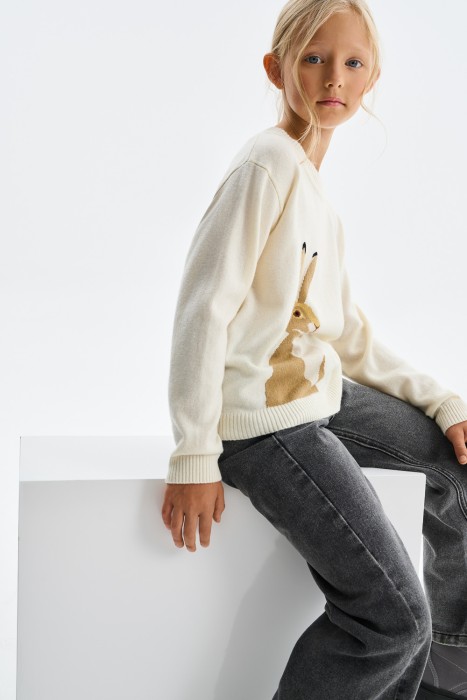 детский джемпер с рисунком из россии вид сбоку