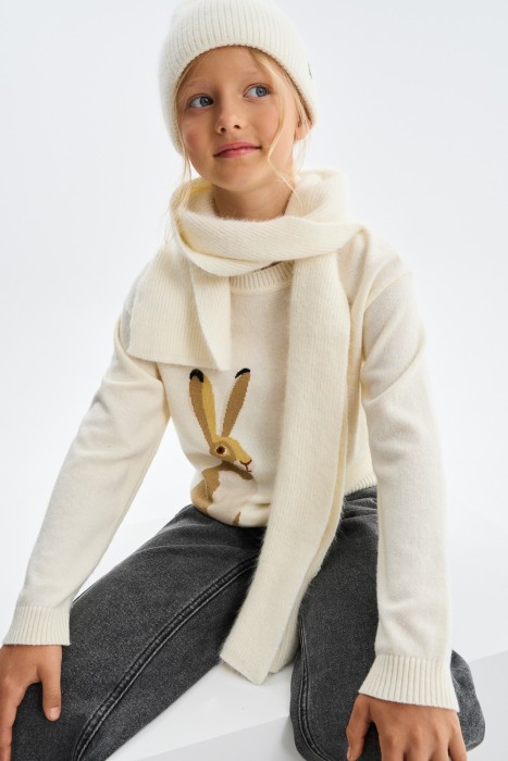 детский шарф от бренда снежная королева вид слева