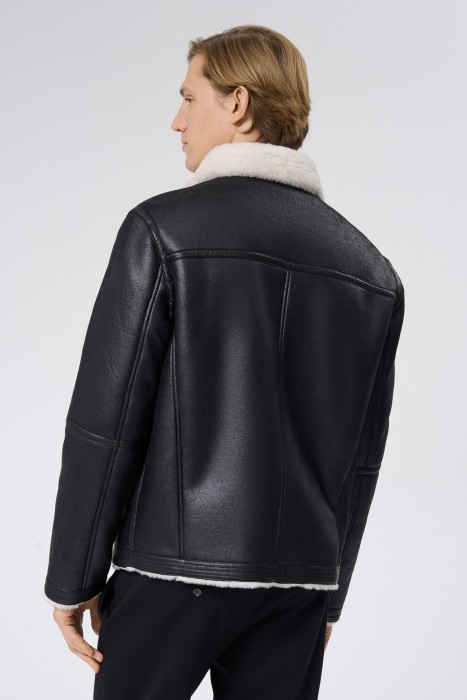 дубленка из искусственного меха по цене 8080 руб вид справа