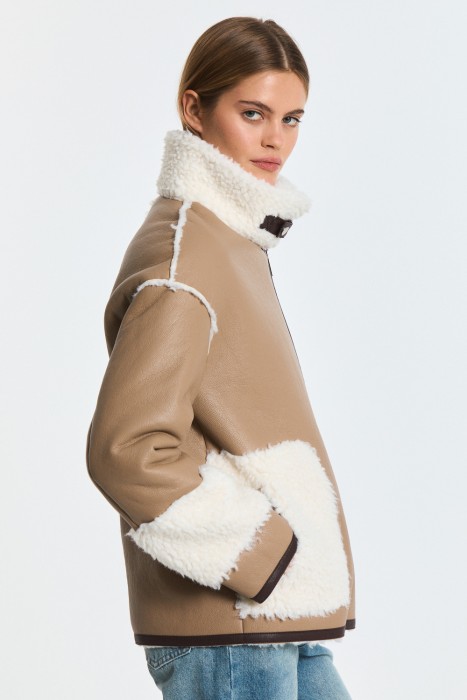 дубленка из искусственного меха от бренда снежная королева вид слева