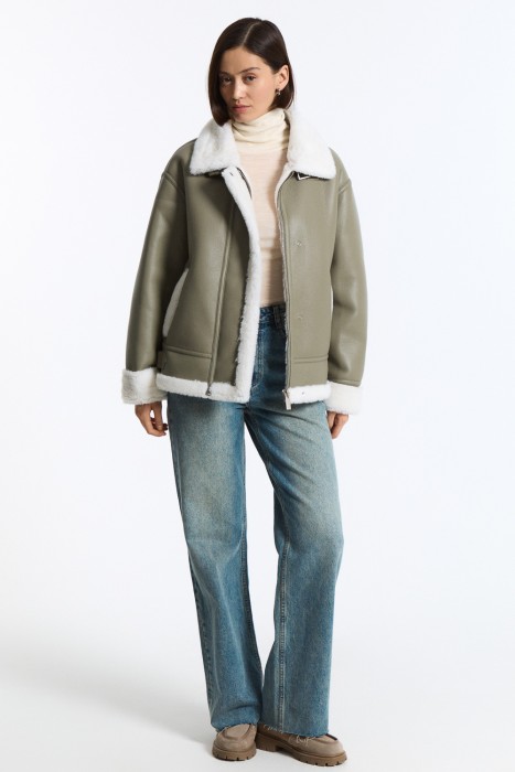 дубленка из искусственного меха от бренда снежная королева вид слева