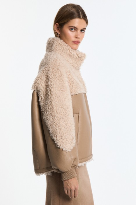 дубленка из искусственного меха от бренда снежная королева вид слева