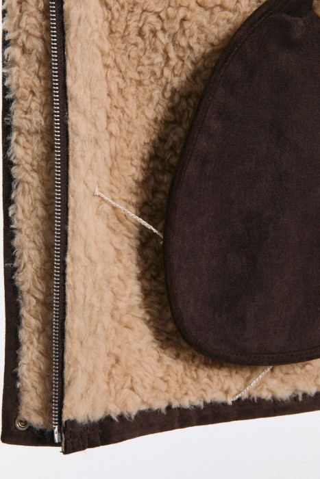 дубленка из искусственного меха от бренда снежная королева вид слева