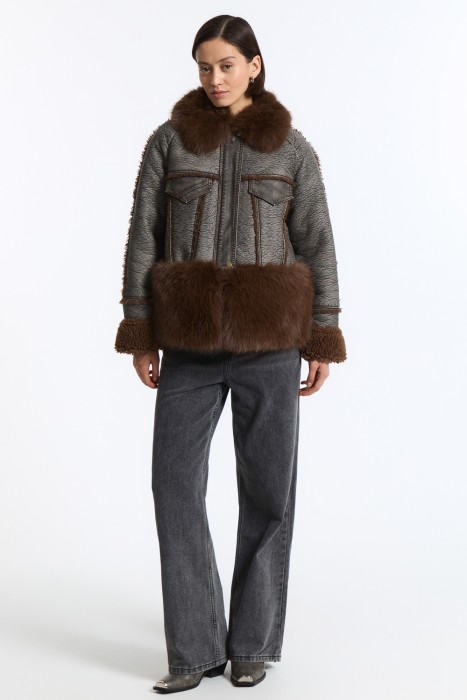 дубленка из искусственного меха от бренда снежная королева вид слева