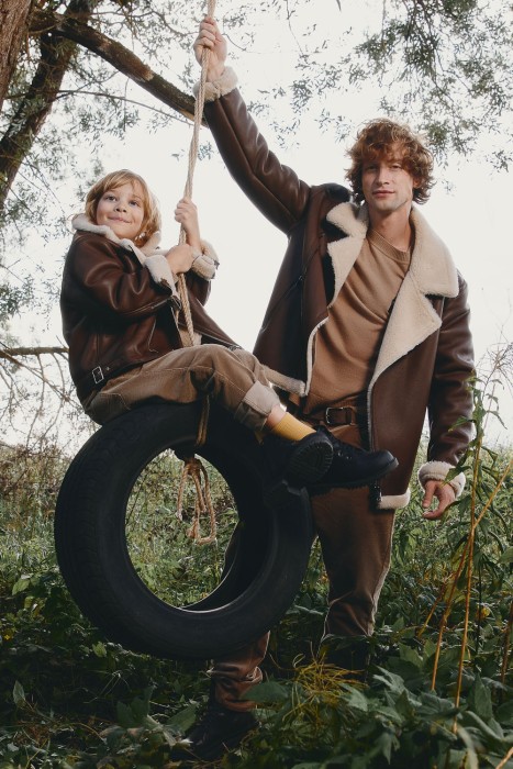 дубленка из искусственного меха от бренда снежная королева вид слева