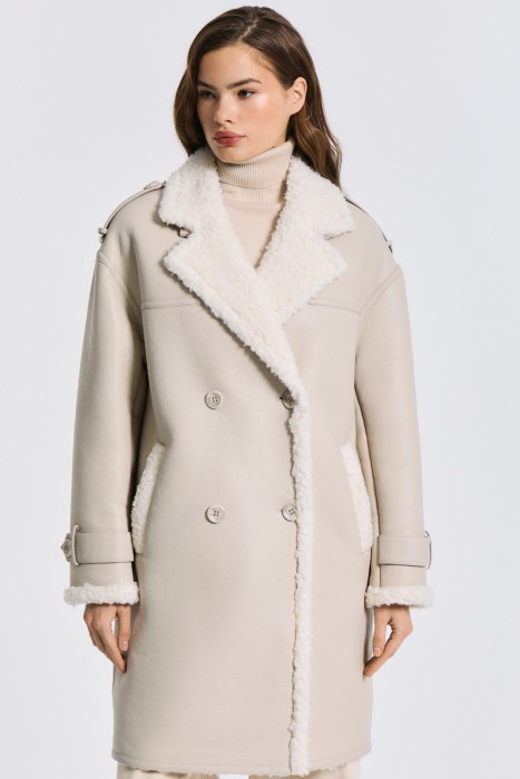 дубленка из искусственной кожи и натуральной шерсти по цене 11000 руб вид справа