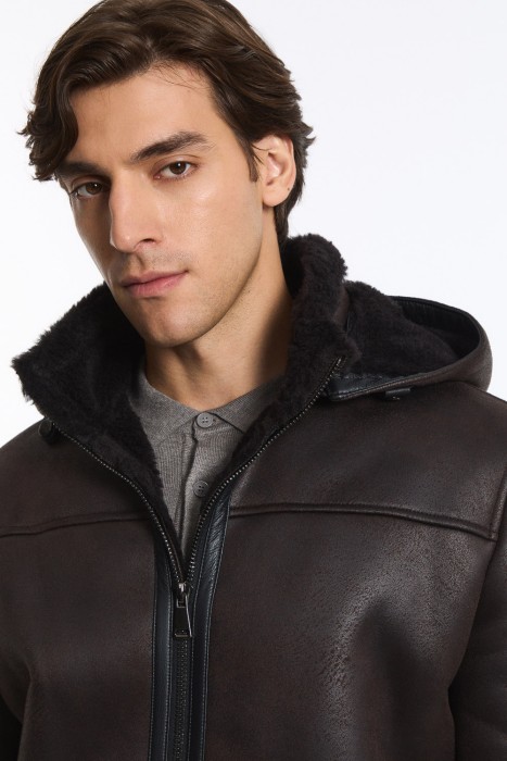 дубленка из искусственной кожи с капюшоном из россии вид сбоку