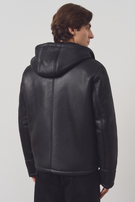 дубленка из искусственной кожи по цене 8080 руб вид справа