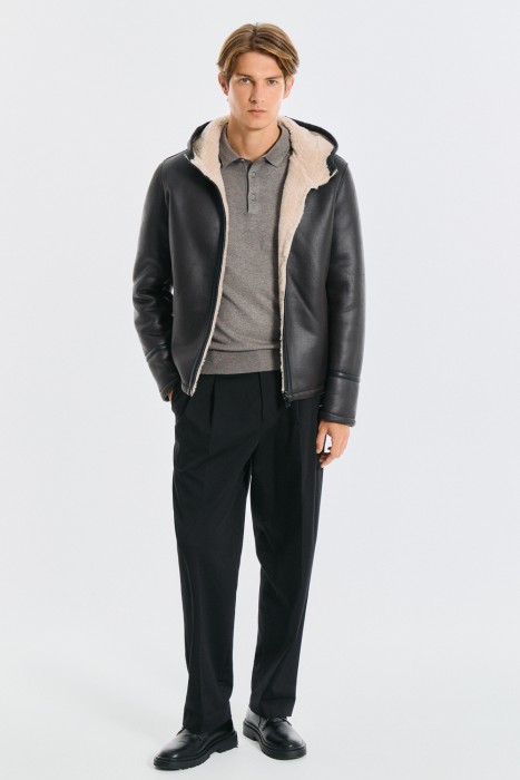 дубленка из искусственной кожи от бренда снежная королева вид слева