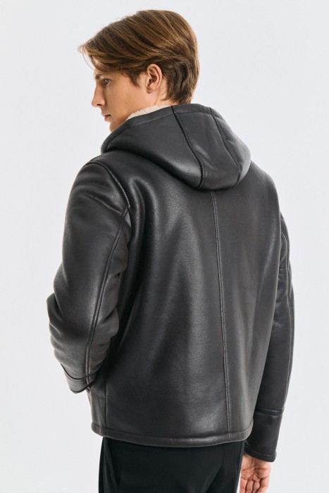 дубленка из искусственной кожи по цене 7680 руб вид справа