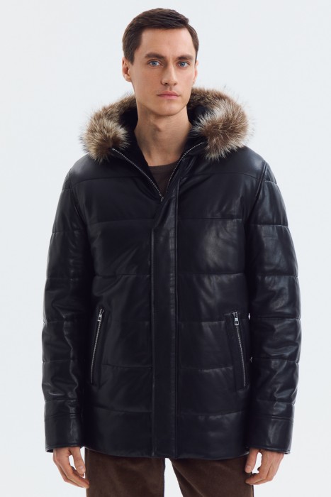 дубленка из натуральной кожи от бренда снежная королева вид слева