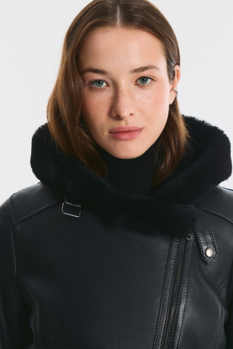 дубленка из натуральной овчины по цене 38980 руб вид справа