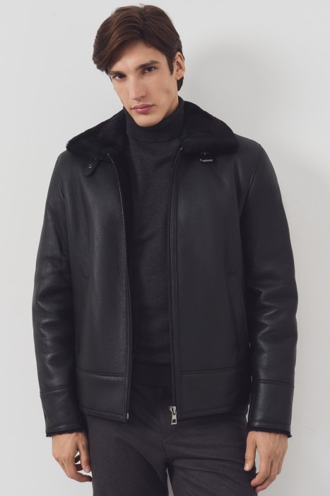 дубленка из натуральной овчины от бренда снежная королева вид слева