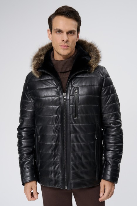 дубленка из овчины и натуральной кожи от бренда снежная королева вид слева