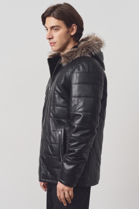 дубленка из овчины и натуральной кожи от бренда снежная королева вид слева