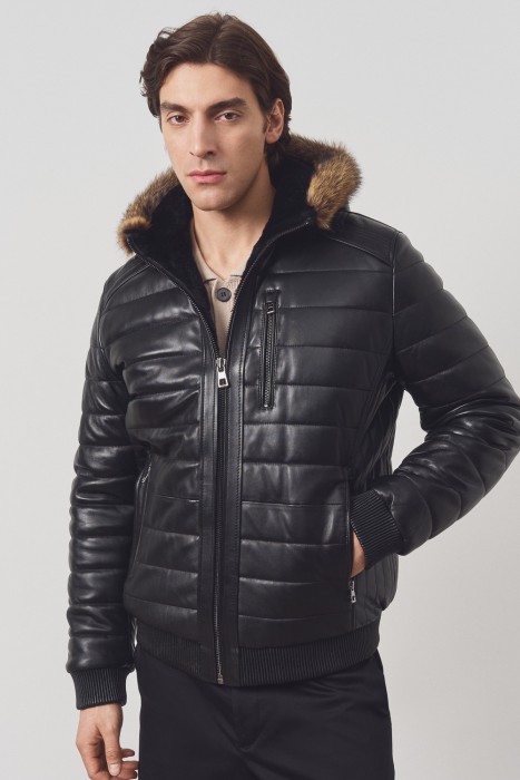 дубленка из овчины и натуральной кожи от бренда снежная королева вид слева