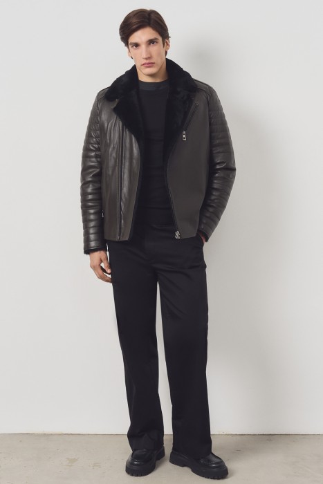 дубленка из овчины и натуральной кожи от бренда снежная королева вид слева