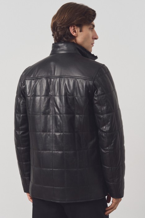 дубленка из овчины и натуральной кожи по цене 28310 руб вид справа