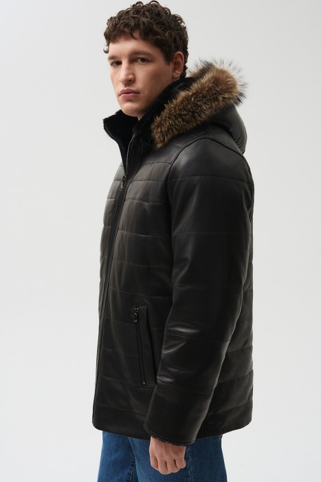 дубленка из овчины и натуральной кожи от бренда снежная королева вид слева