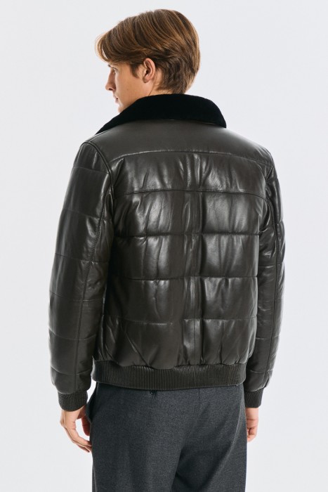 дубленка из овчины и натуральной кожи по цене 18600 руб вид справа