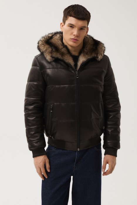 дубленка из овчины и натуральной кожи от бренда снежная королева вид слева