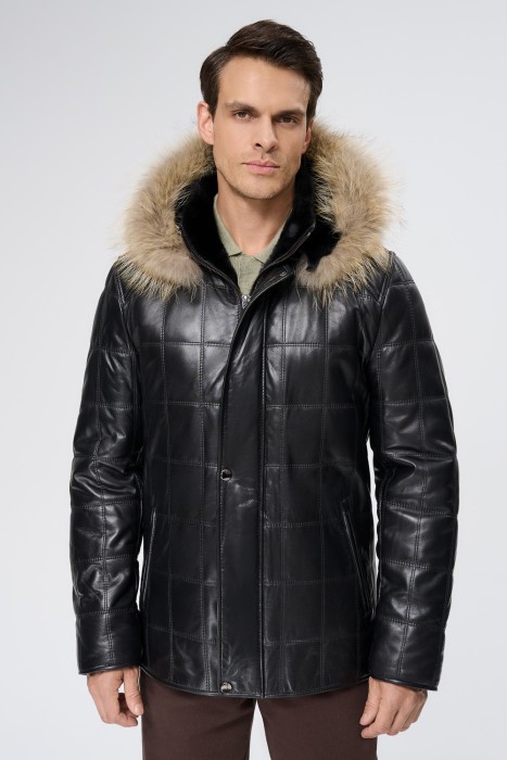 дубленка из овчины и натуральной кожи от бренда снежная королева вид слева