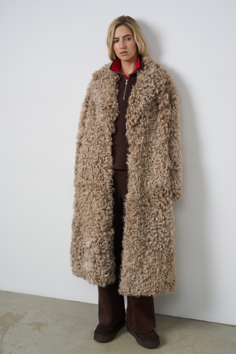 дубленка из овчины с поясом от бренда снежная королева вид слева