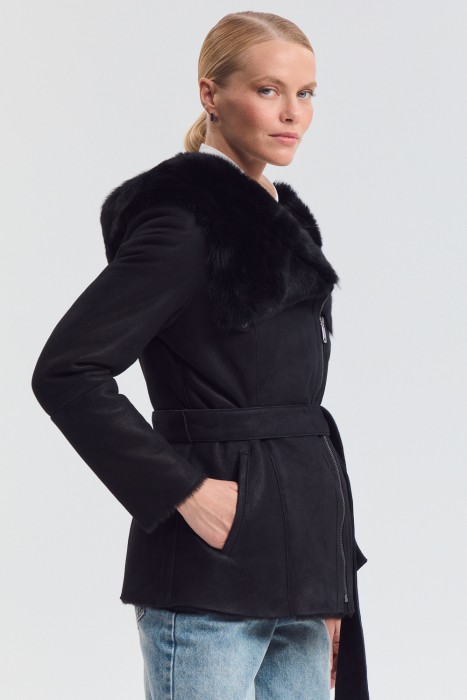 Товар с артикулом 779677003 вид сзади