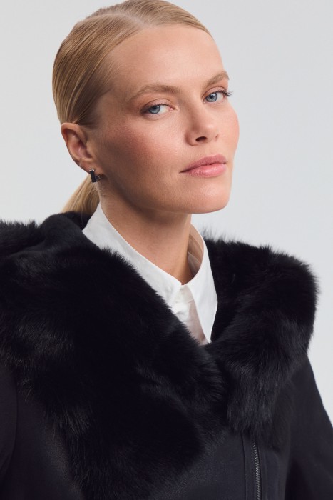 дубленка из овчины с поясом из россии вид сбоку