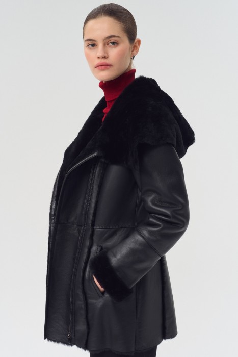 дубленка из овчины с поясом из россии вид сбоку