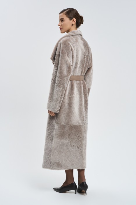 дубленка из овчины с поясом от бренда снежная королева вид слева