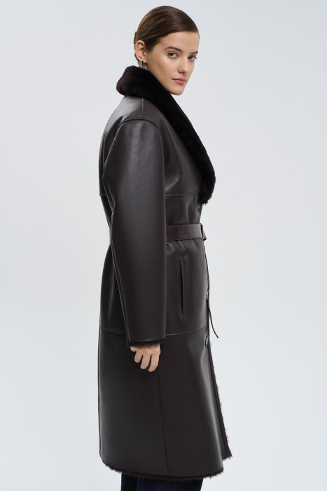 дубленка из овчины с поясом от бренда снежная королева вид слева