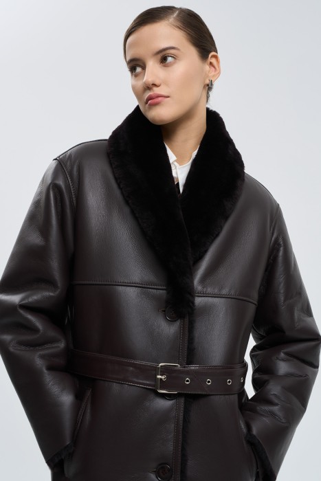 дубленка из овчины с поясом по цене 33720 руб вид справа