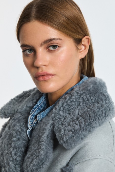 дубленка из овчины с поясом из россии вид сбоку