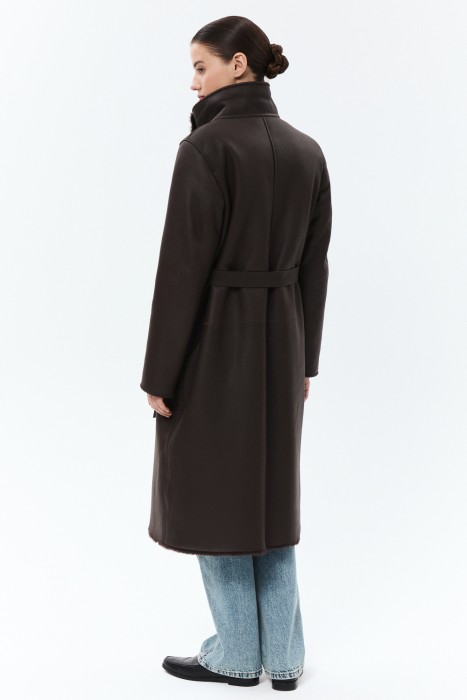 дубленка из овчины с поясом по цене 47280 руб вид справа