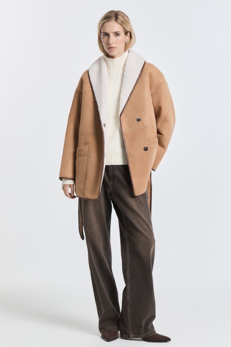 дубленка из овчины с поясом от бренда снежная королева вид слева