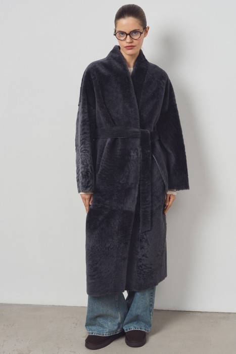 дубленка из овчины с поясом по цене 44790 руб вид справа