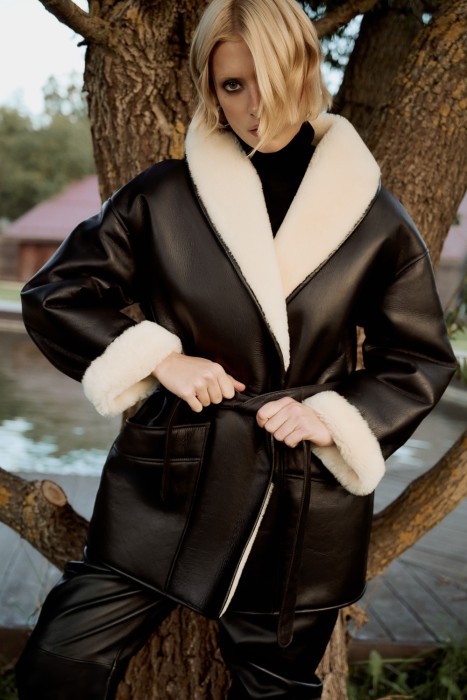 дубленка из овчины с поясом от бренда снежная королева вид слева