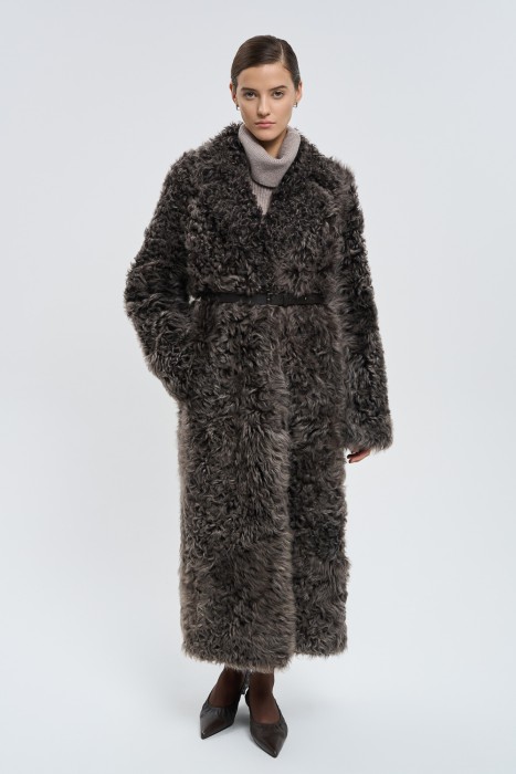 дубленка из овчины с поясом из россии вид сбоку