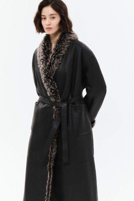 дубленка из овчины с поясом от бренда снежная королева вид слева