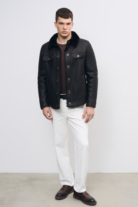 дубленка из овчины от бренда снежная королева вид слева