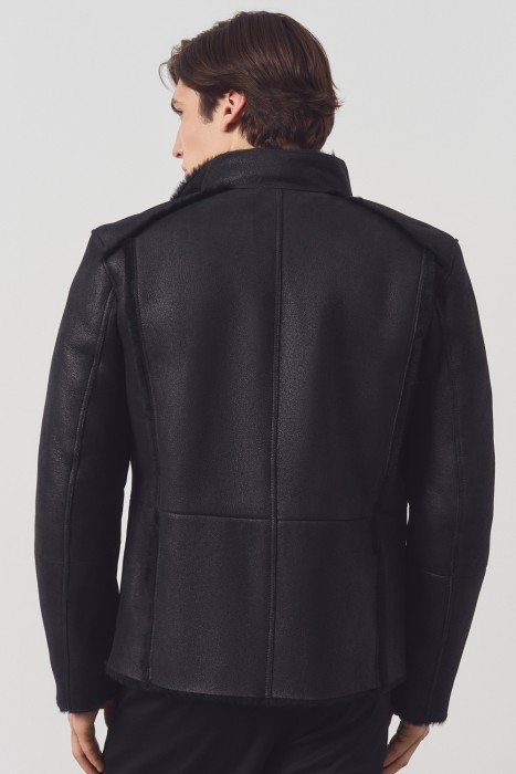 дубленка из овчины по цене 33970 руб вид справа