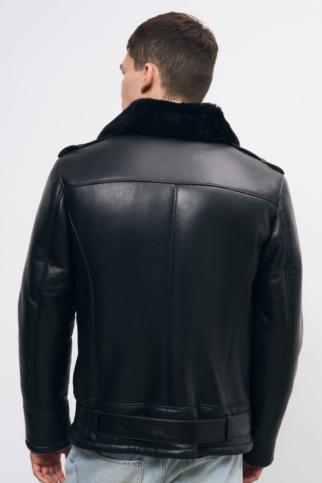 дубленка из овчины по цене 20210 руб вид справа