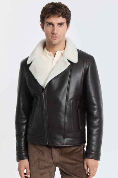 дубленка из овчины от бренда снежная королева вид слева