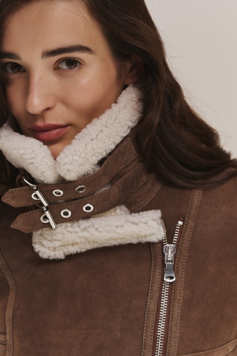 дубленка из овчины из россии вид сбоку