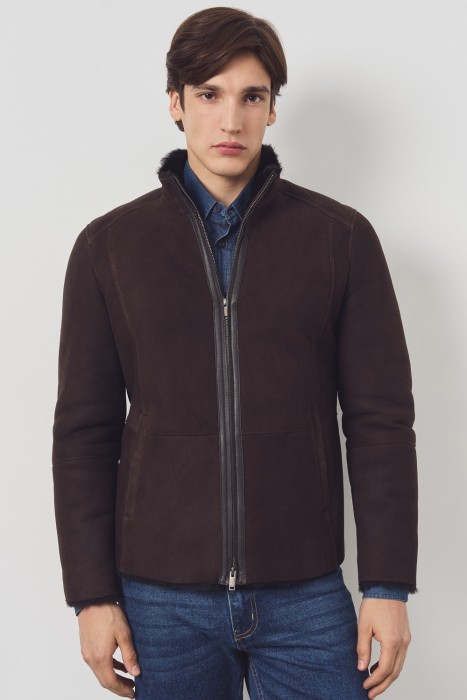 дубленка из овчины по цене 31550 руб вид справа