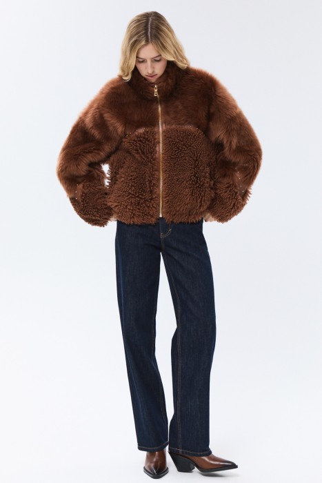 дубленка из овчины от бренда снежная королева вид слева