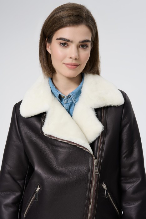 дубленка из овчины из россии вид сбоку