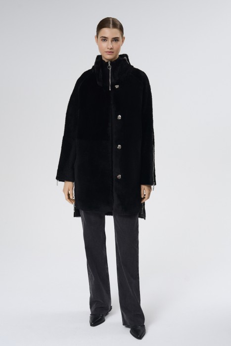 дубленка из овчины от бренда снежная королева вид слева