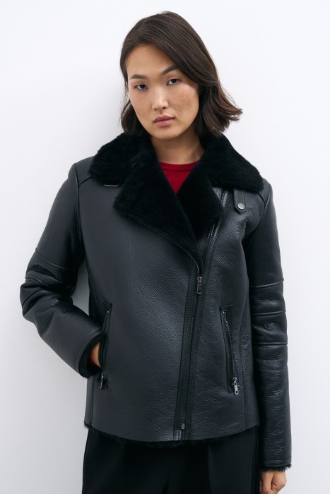 дубленка из овчины от бренда снежная королева вид слева